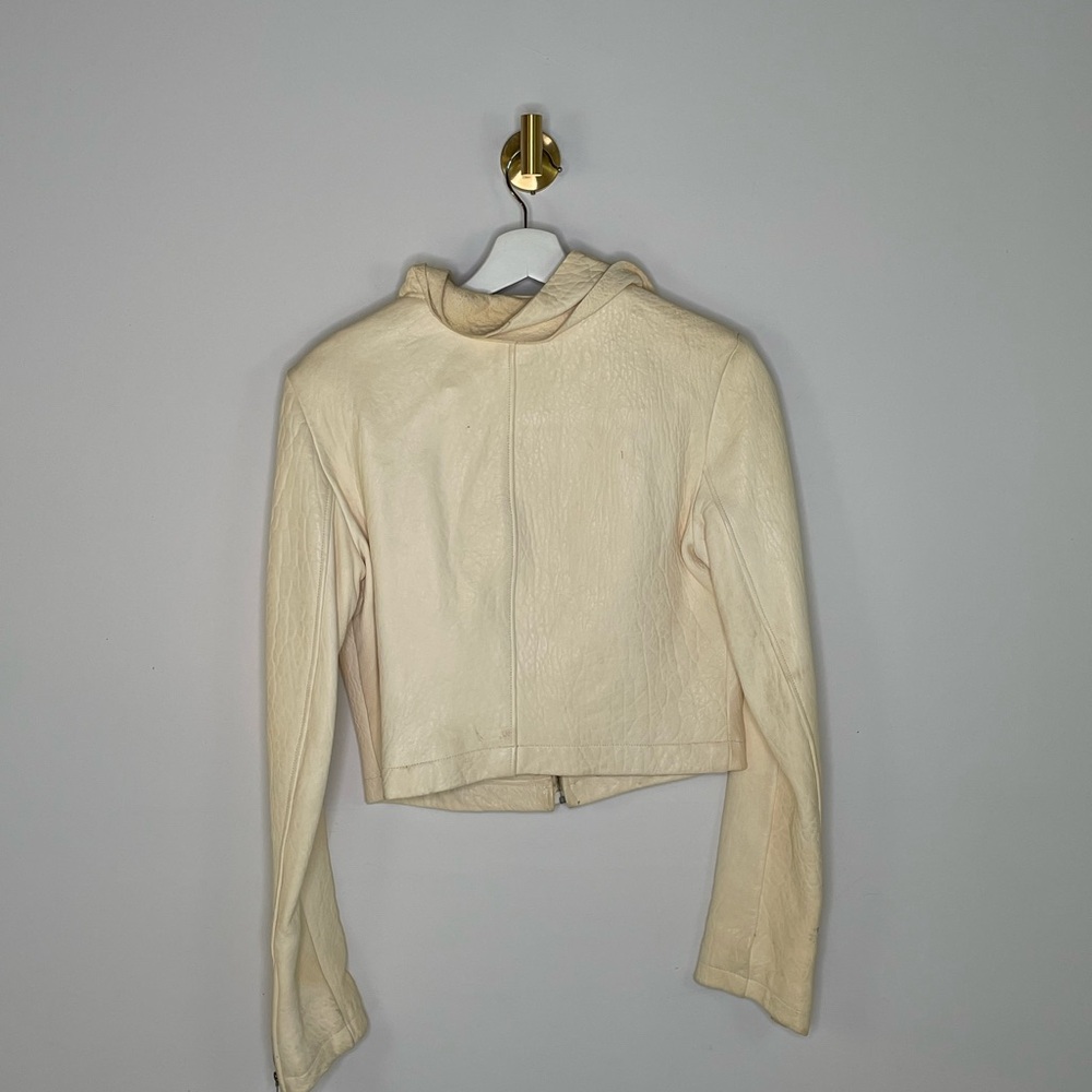 Jacket | 90s Vintage Podoll Cropped Leather Coat Butter Yellow Ruffle  **RARE** - Picture 8 of 16
